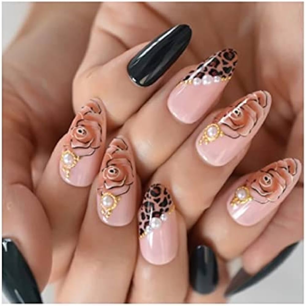 Top 5 Tendências de Unhas Decoradas com Adesivos para 2025/2026