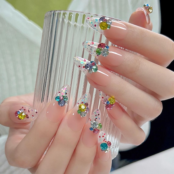 Guia Completo: Como Fazer Nail Piercing em Casa com Segurança