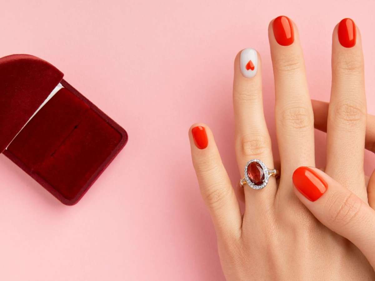 Top 5 Produtos Essenciais para Nail Art Romântica em Casa