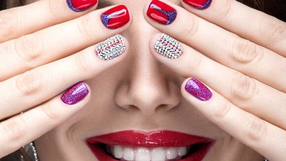 Guia Completo de Adesivos de Notas Musicais para Unhas