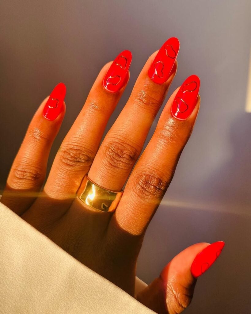 unhas vermelhas decoradas simples