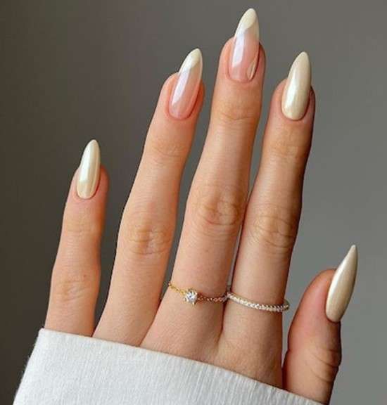 unhas comprimento médio