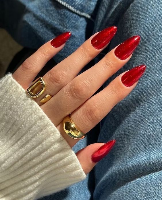 unhas em vermelho