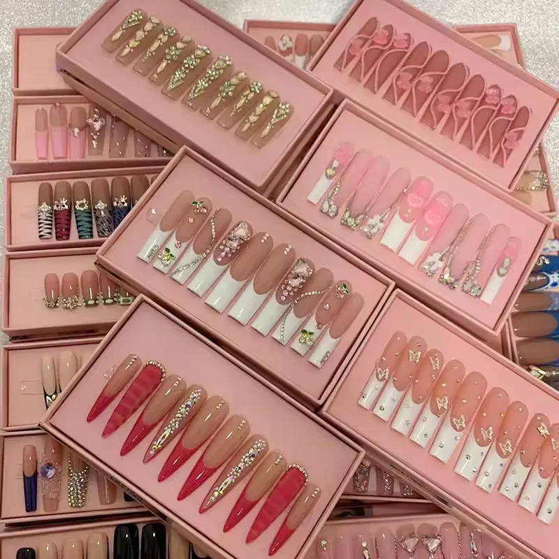 Inspirações de Unhas Divertidas para Cada Ocasião