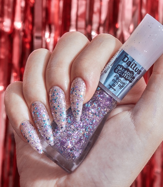 Naked Nails: A Tendência de Unhas Naturais que Conquistou o Mundo