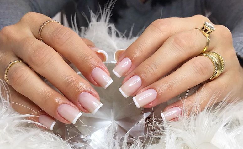 Guia Completo: Como Escolher o Esmalte Perfeito para Sua Francesinha