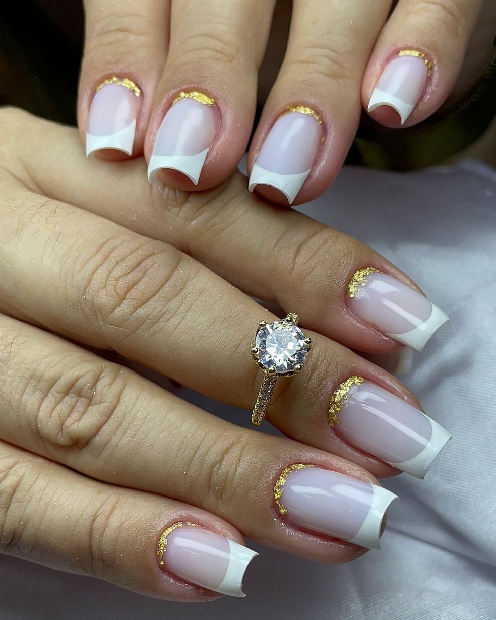 Combinações Perfeitas: Cores de Esmalte que Harmonizam com Dourado