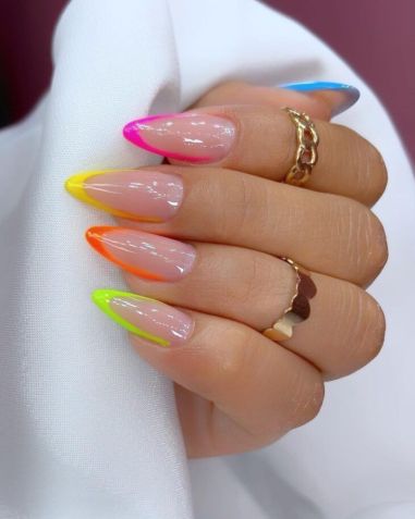 unhas inspiração carnaval