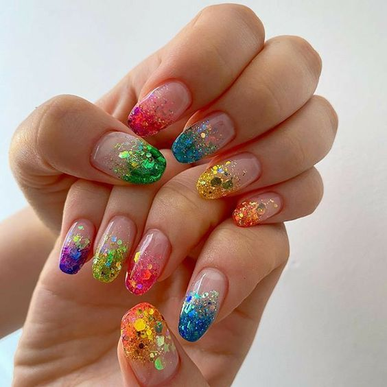 Unhas Postiças para o Carnaval: Praticidade e Estilo em 7 Dias