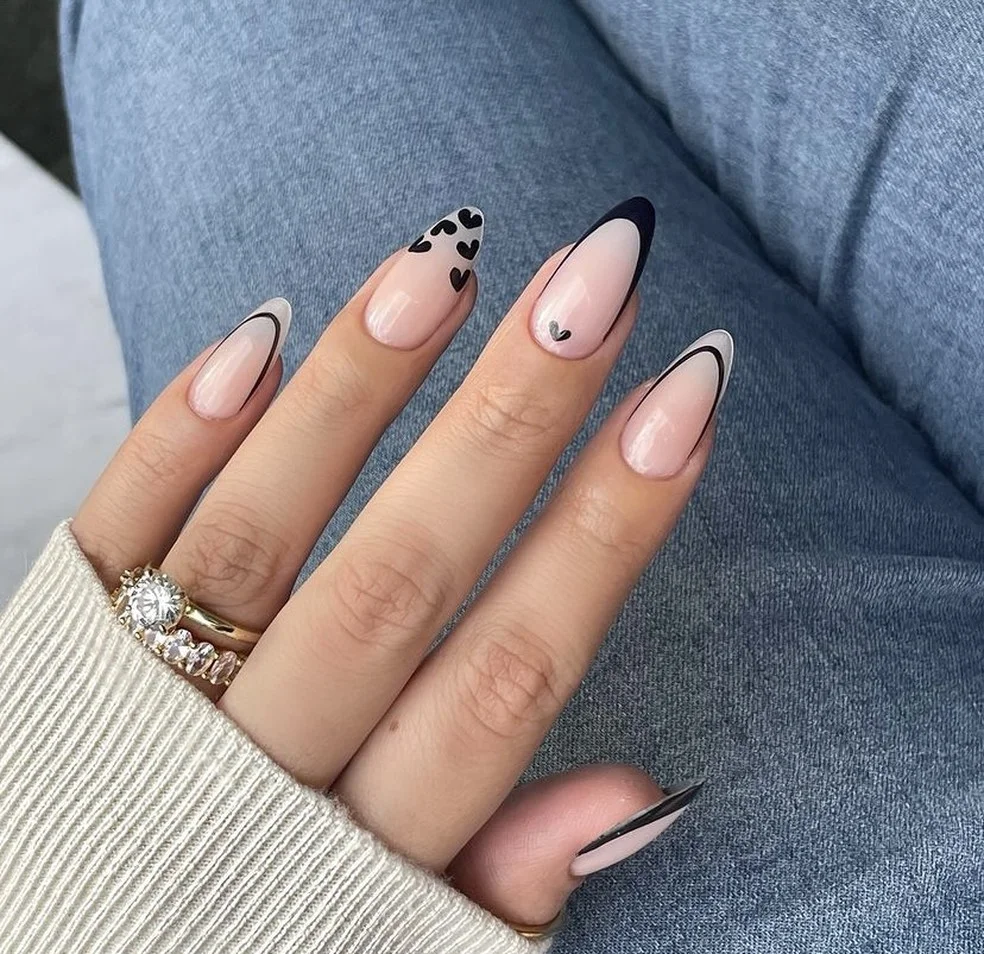 unhas preto e branco
