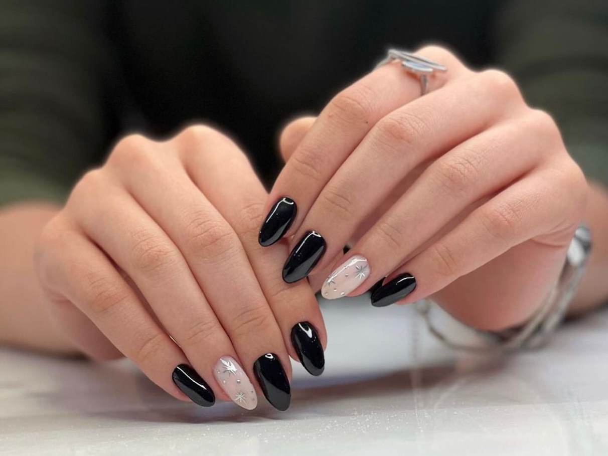 Onde Comprar os Melhores Esmaltes Preto e Branco
