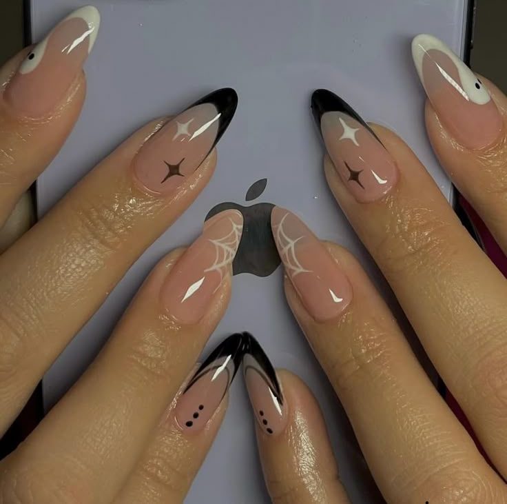 unhas preto e branco