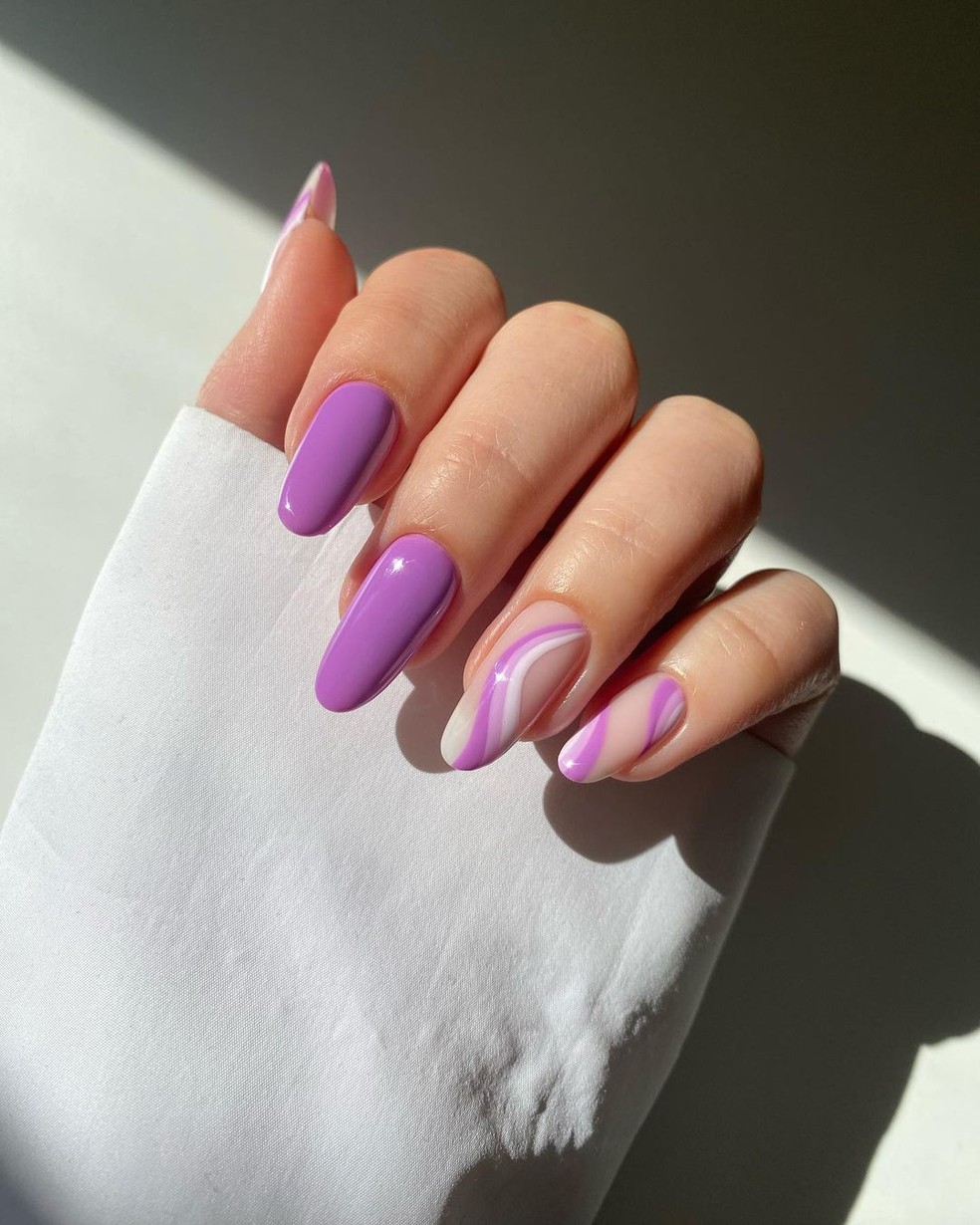 unhas roxo