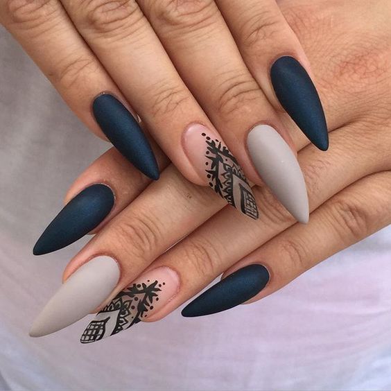 unhas stiletto decoradas