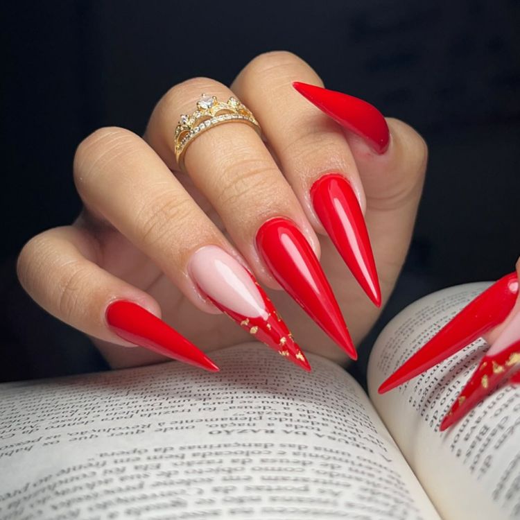 Como a Teoria das Unhas Vermelhas pode Influenciar sua Vida Amorosa