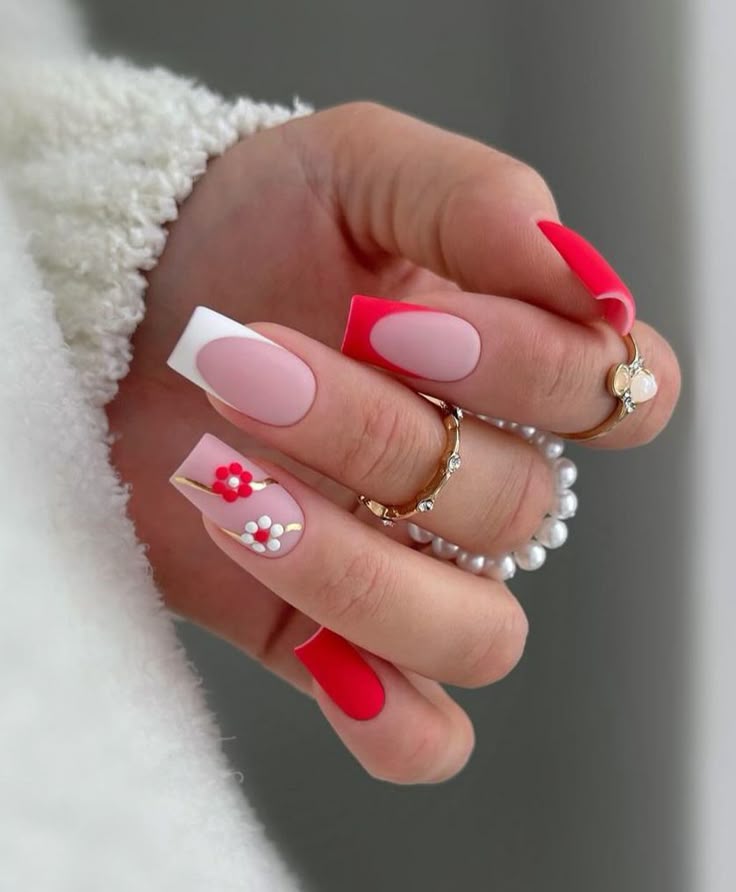 Unhas Vermelhas na História: Da Nobreza Egípcia à Moda Atual