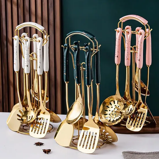 utensilios dourados de inox ou silicone qual o melhor