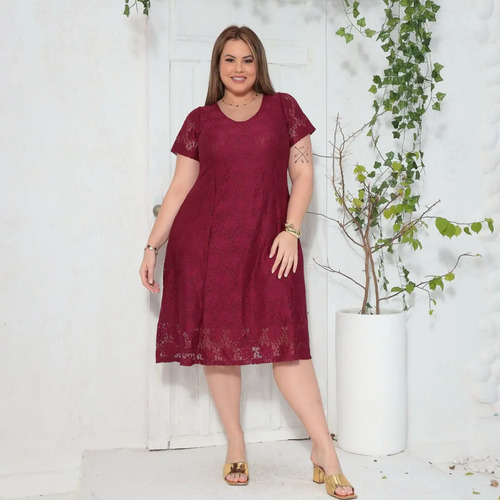 erros comuns ao escolher vestido de festa para baixinhas e como evitar