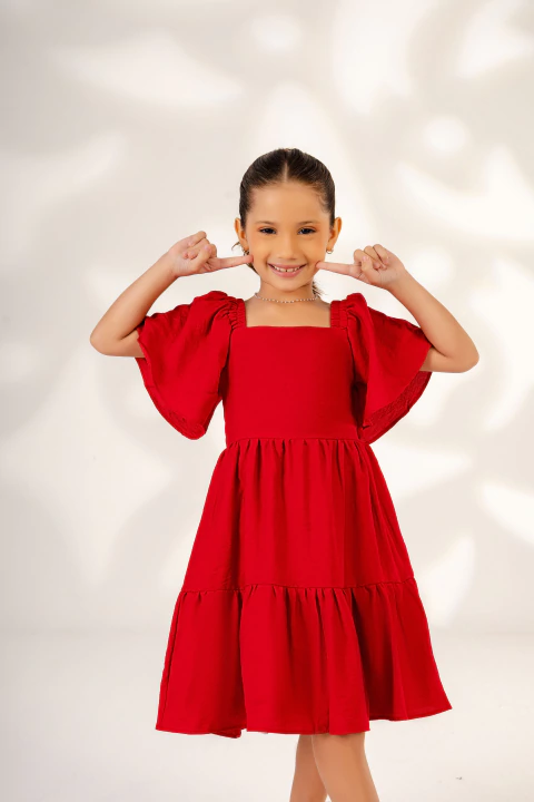 Vestido Vermelho Midi ou Longo? Escolha o Ideal para sua Ceia de Natal