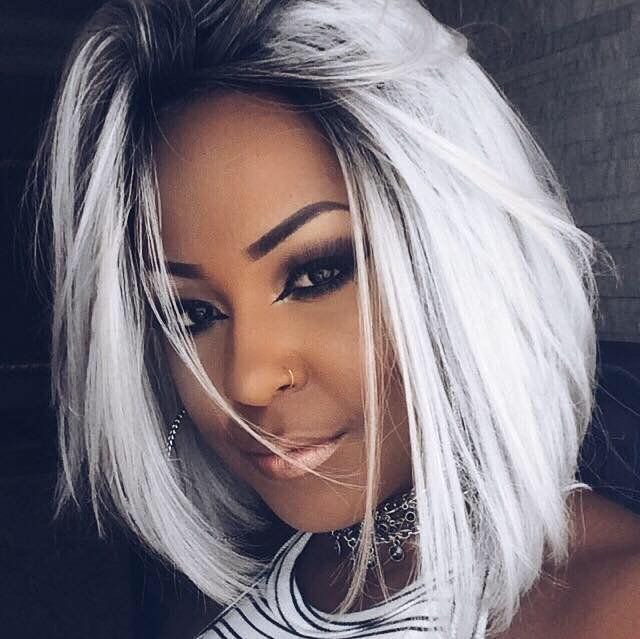 cabelo platinado feminino