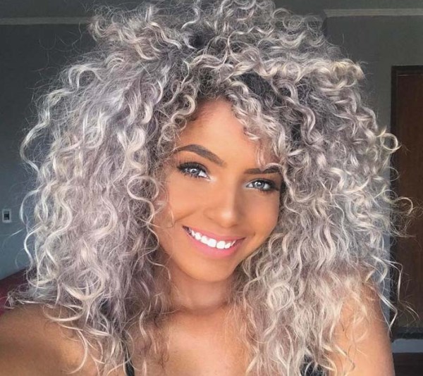 cabelo branco platinado