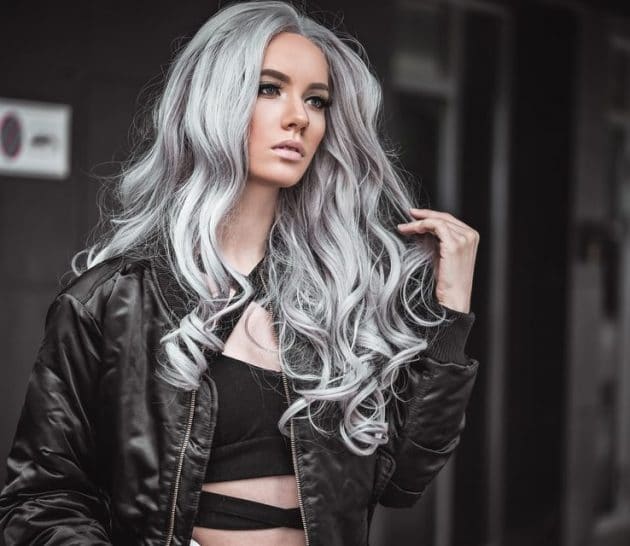 cabelo platinado curto
