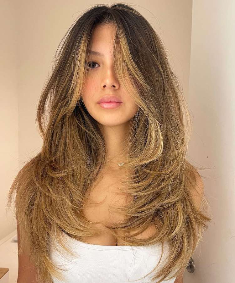 corte em U cabelo longo liso