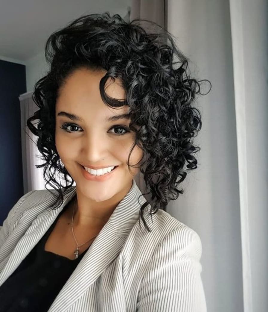 melhor corte para cabelo cacheado curto