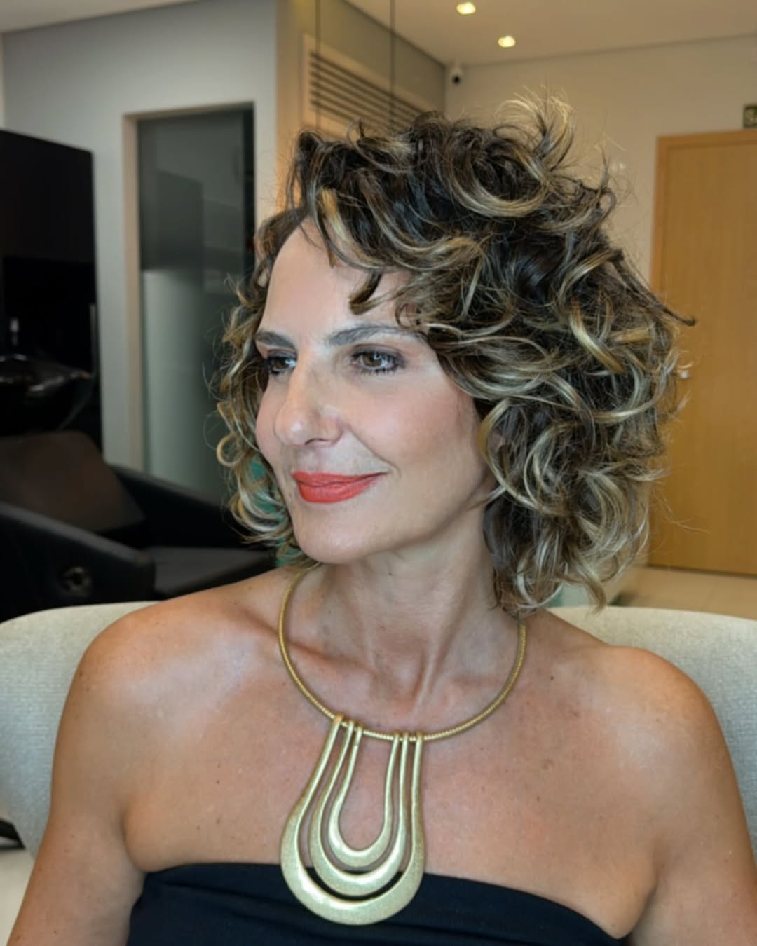 media melena ondulada com camadas