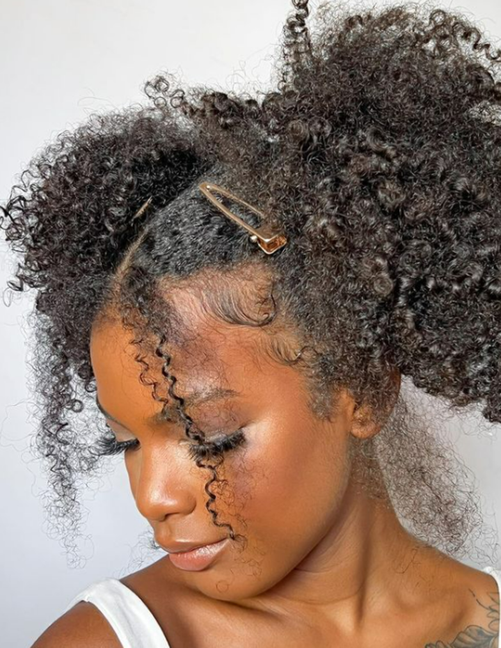 penteado cacheado para casamento