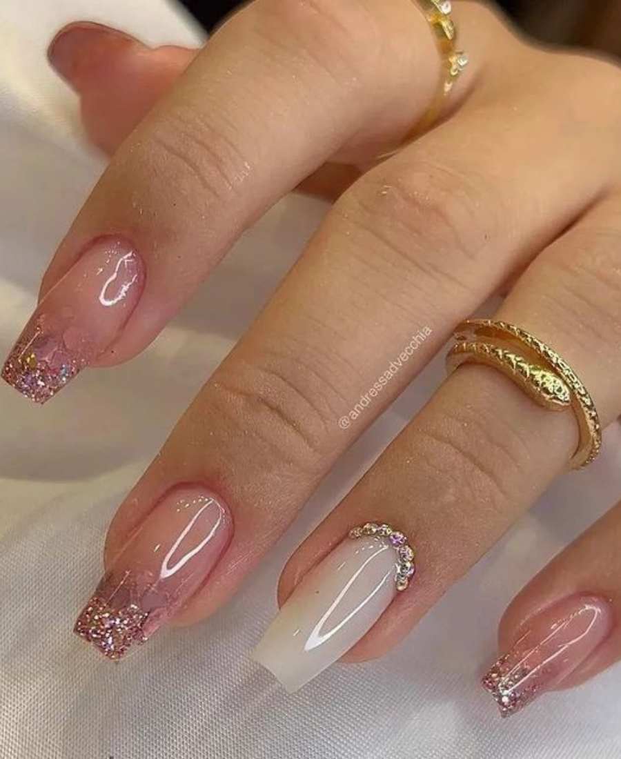 unhas decoradas com glitter