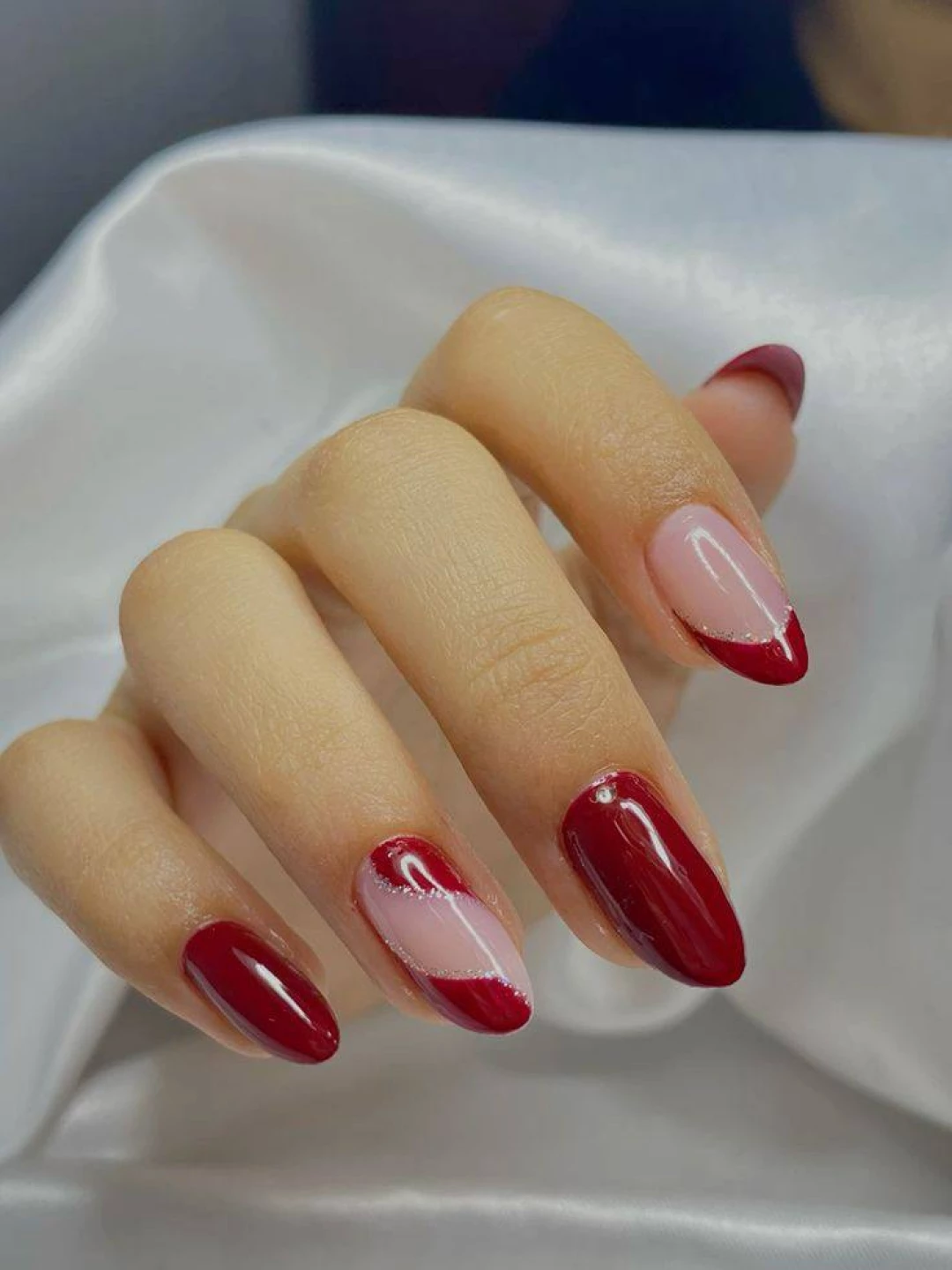 unhas em gel vermelhas longas